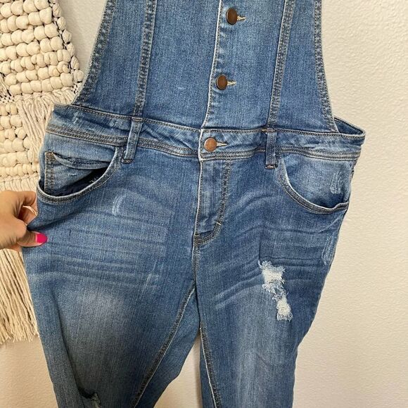 Tinseltown Dark Wash Denim Distressed Overalls Large - Picture 10 of 10